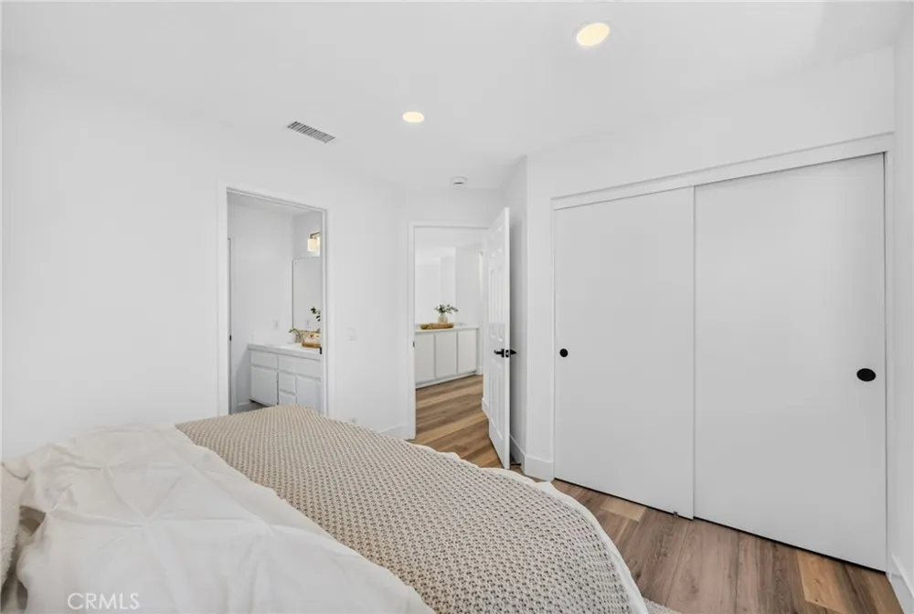 8856 E Crestview Lane Anaheim, CA 92808