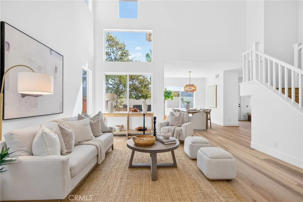 8856 E Crestview Lane Anaheim, CA 92808