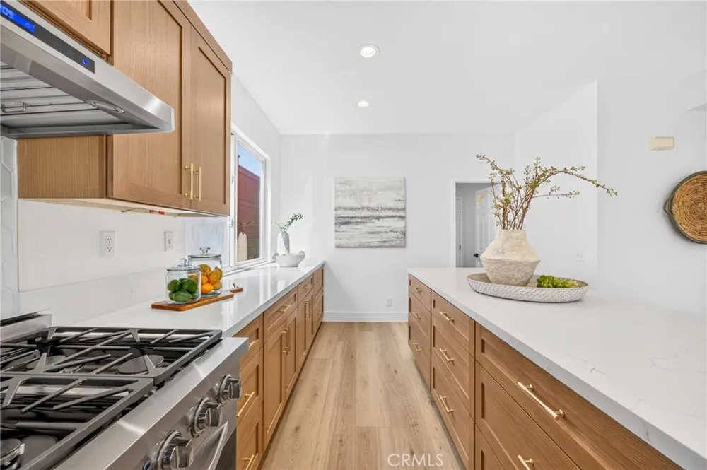 8856 E Crestview Lane Anaheim, CA 92808