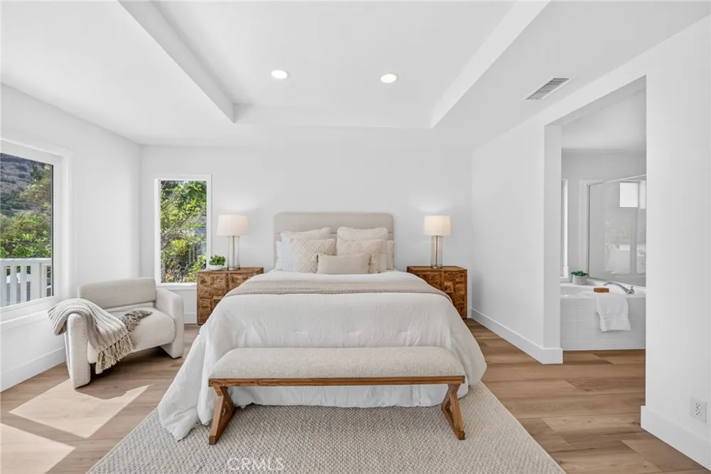8856 E Crestview Lane Anaheim, CA 92808