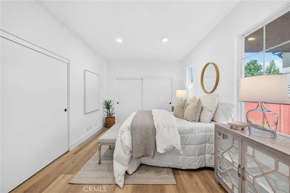 8856 E Crestview Lane Anaheim, CA 92808