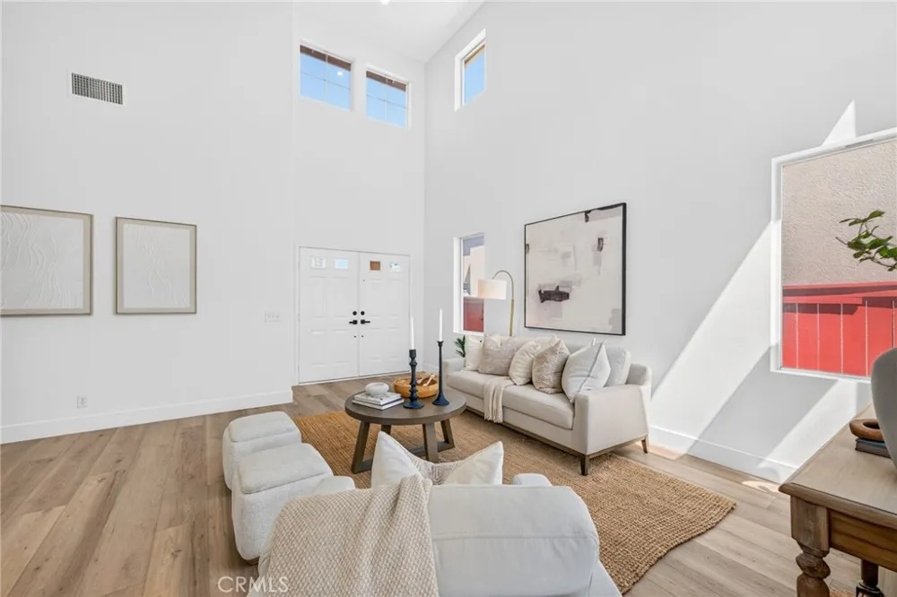 8856 E Crestview Lane Anaheim, CA 92808