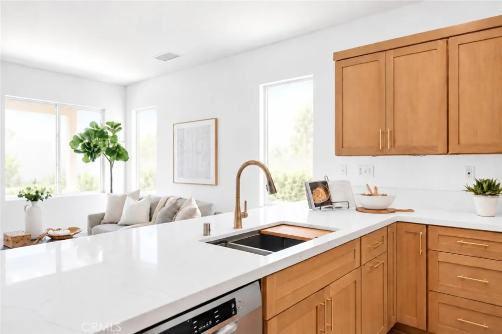 8856 E Crestview Lane Anaheim, CA 92808