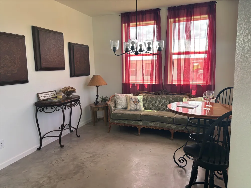 1563 County Road 119 Burnet, TX 78611