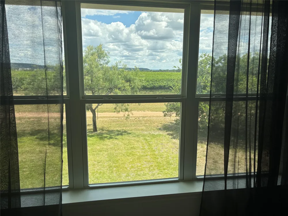 1563 County Road 119 Burnet, TX 78611