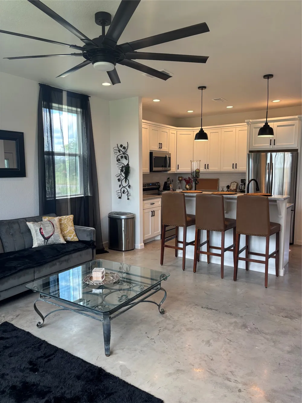 1563 County Road 119 Burnet, TX 78611
