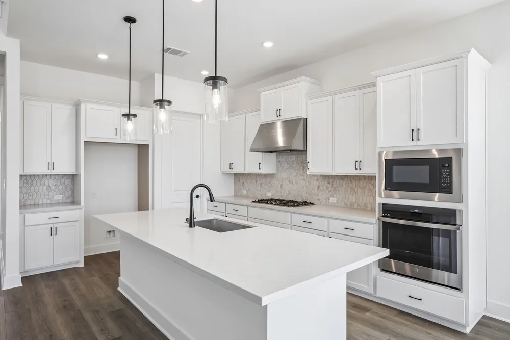 170 Jagged Iron Trace Dripping Springs, TX 78620