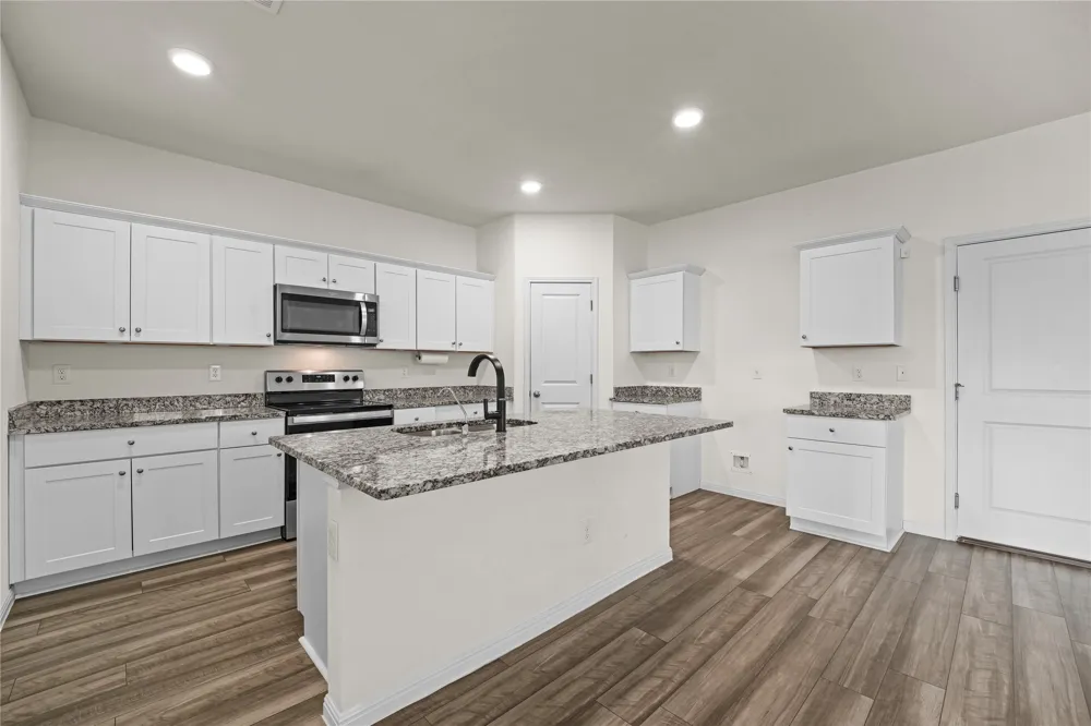 305 Red Fish Lane Hutto, TX 78634