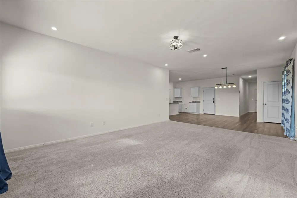 305 Red Fish Lane Hutto, TX 78634