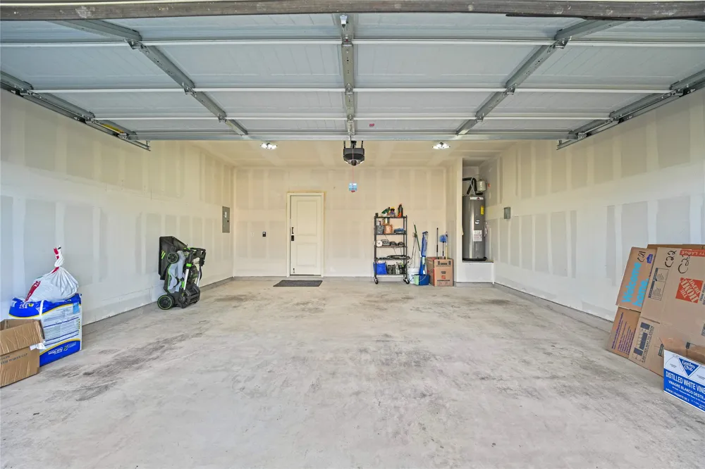 305 Red Fish Lane Hutto, TX 78634