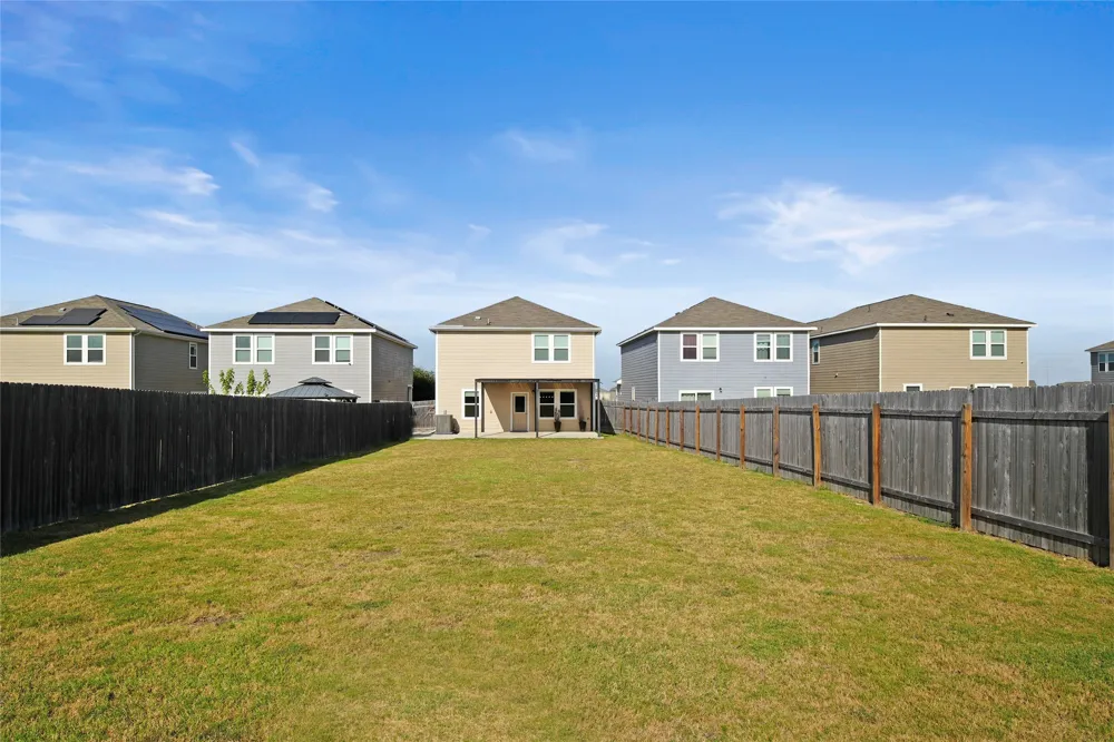 305 Red Fish Lane Hutto, TX 78634