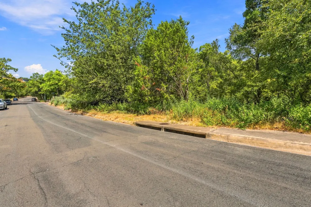 6401 Dry Cliff Cove Austin, TX 78731