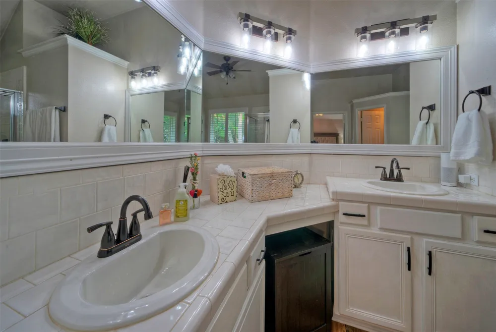 511 Chaneys Crossing Bertram, TX 78605