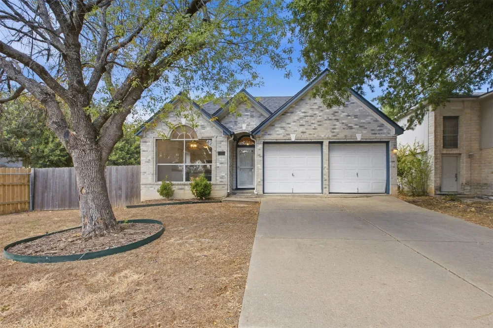 1206 Garden Path Drive Round Rock, TX 78664