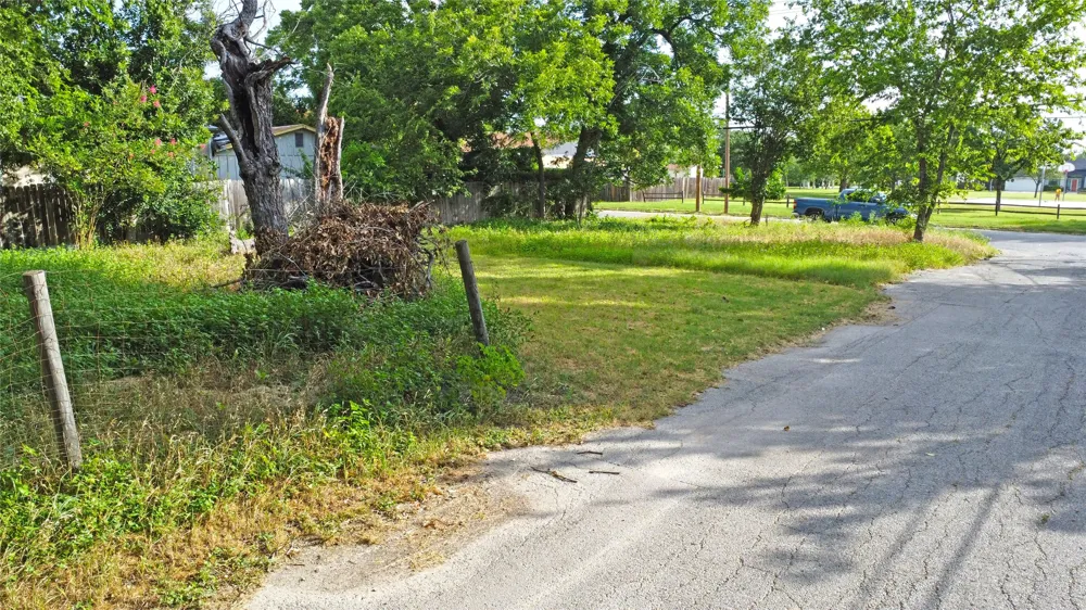 740 COMAL AVE AVENUE New Braunfels, TX 78130