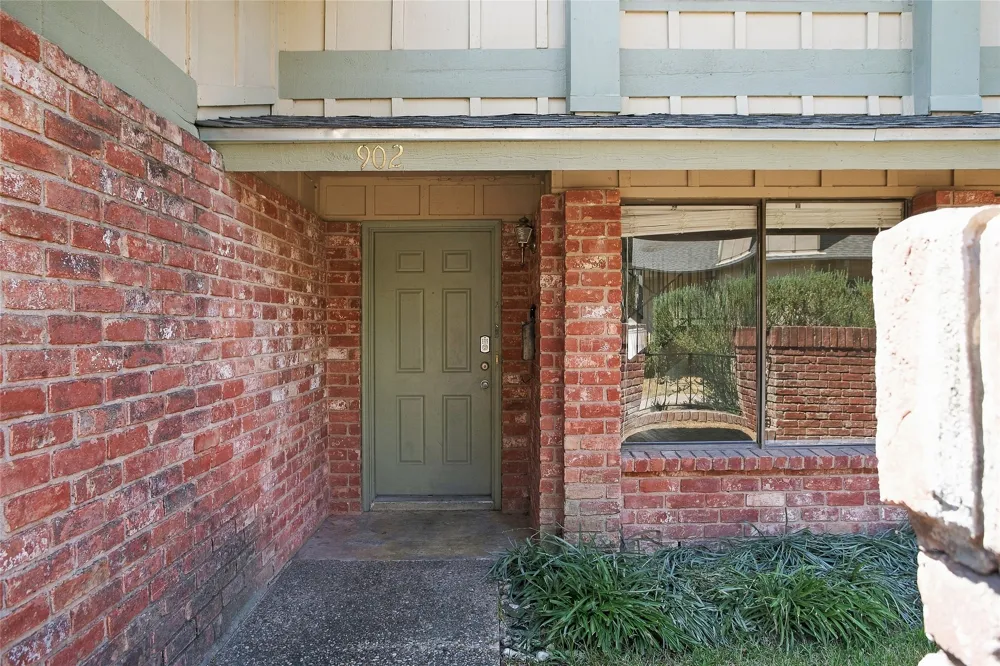 902 Park Village Cove Austin, TX 78758
