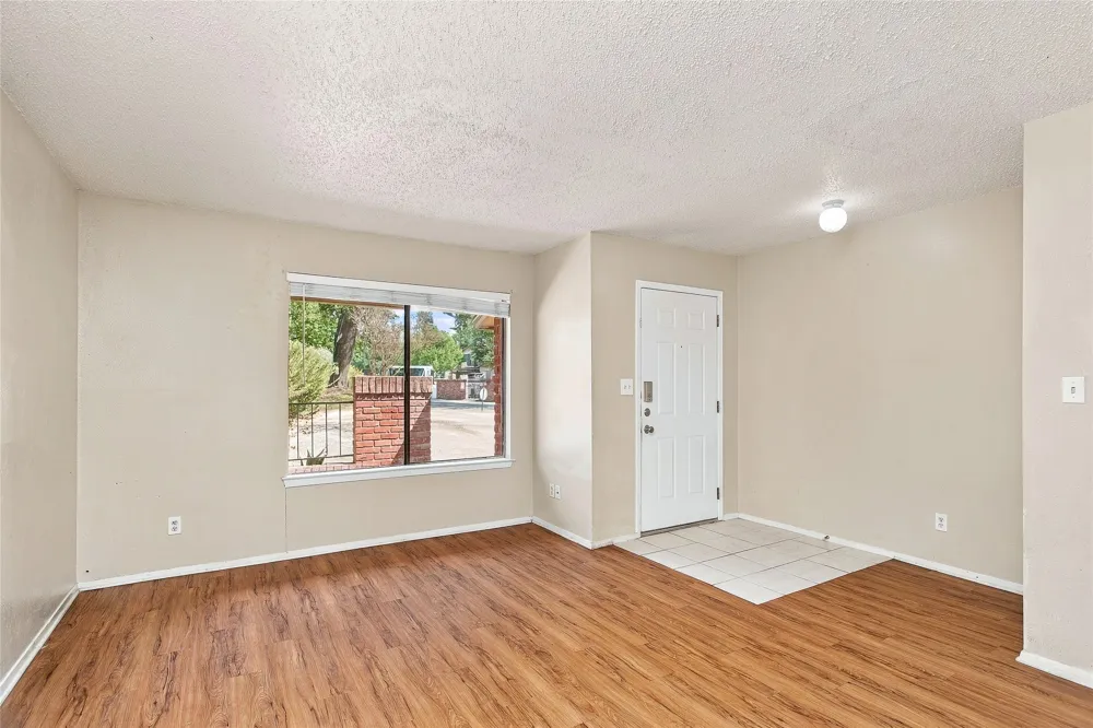 902 Park Village Cove Austin, TX 78758