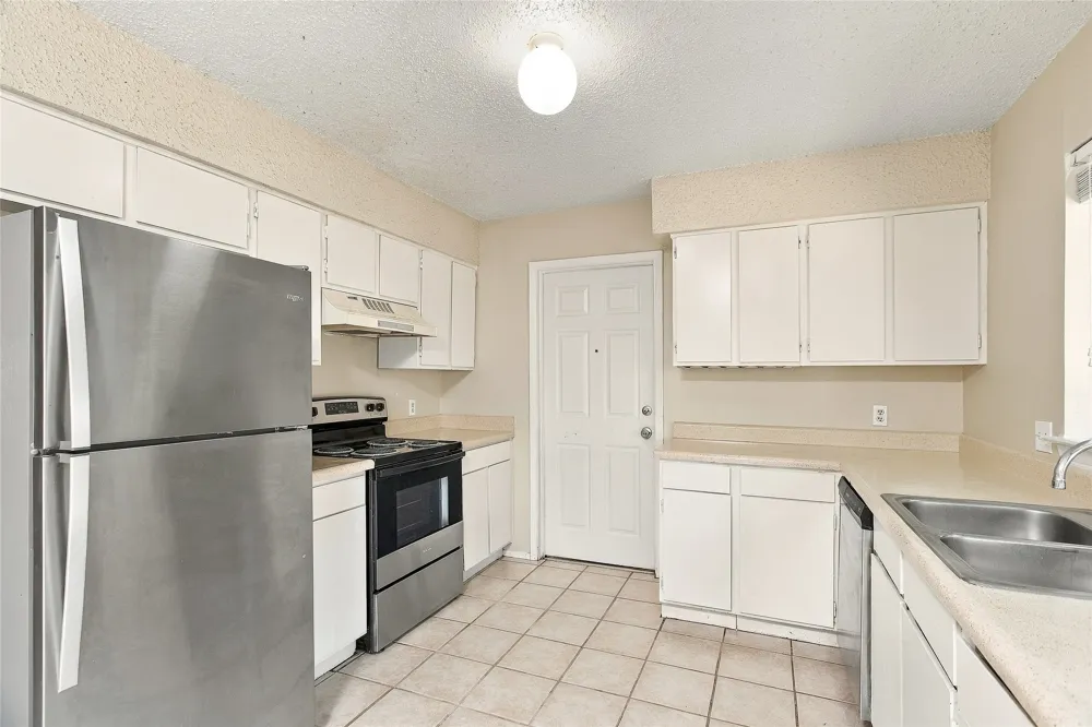 902 Park Village Cove Austin, TX 78758