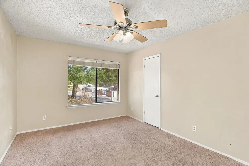 902 Park Village Cove Austin, TX 78758