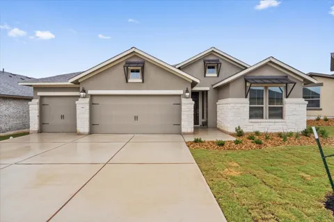 140 Scenic Hills Circle
