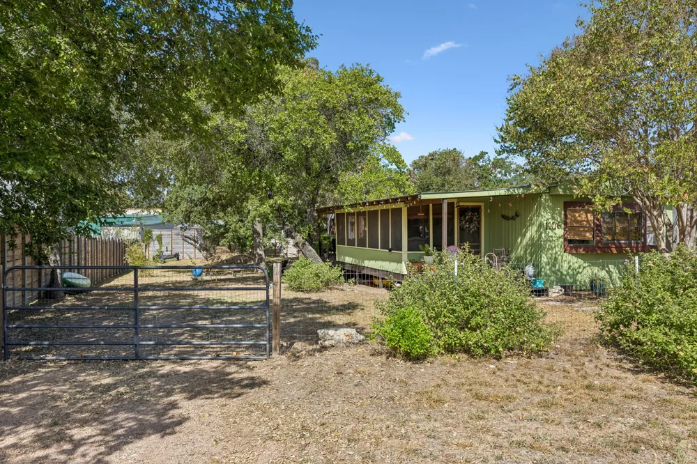 1106 Minnie Drive Austin, TX 78732