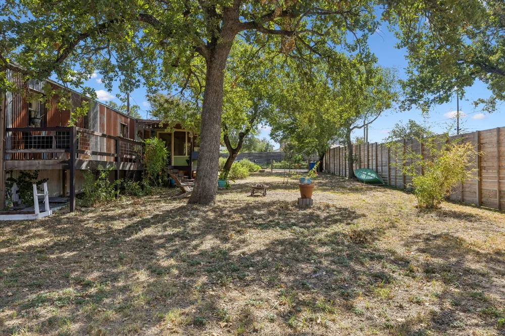 1106 Minnie Drive Austin, TX 78732