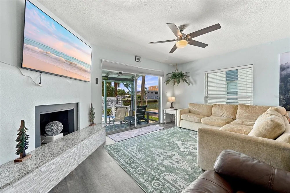 225 116TH AVENUE #225C Treasure Island, FL 33706