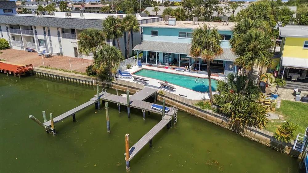 225 116TH AVENUE #225C Treasure Island, FL 33706