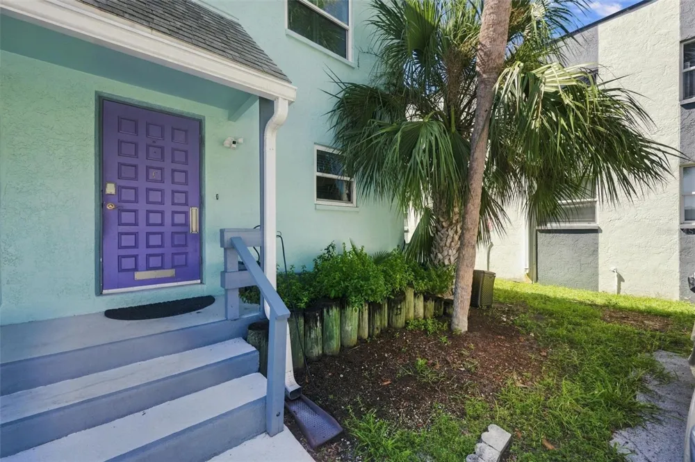 225 116TH AVENUE #225C Treasure Island, FL 33706