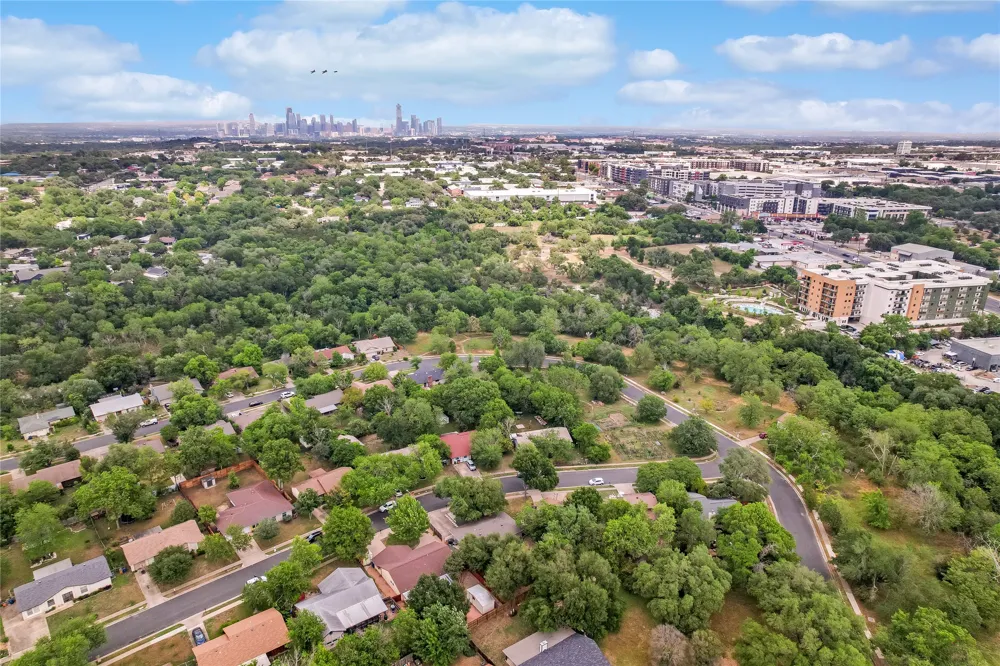 307 Thistlewood Drive Austin, TX 78745