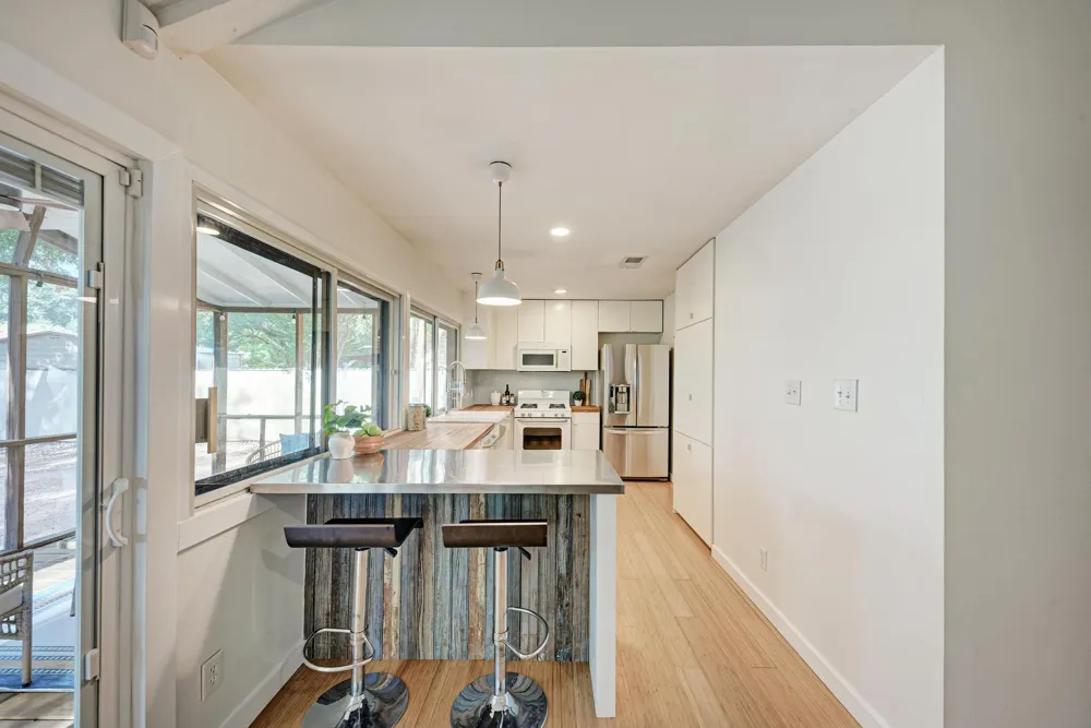 307 Thistlewood Drive Austin, TX 78745