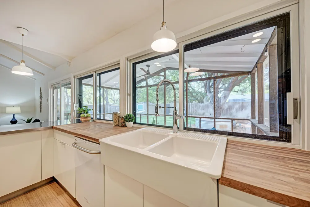 307 Thistlewood Drive Austin, TX 78745