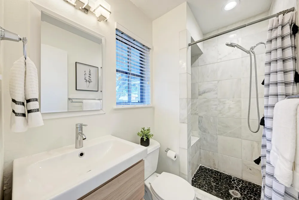 307 Thistlewood Drive Austin, TX 78745