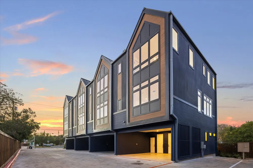 4101 Menchaca Road #203 Austin, TX 78704