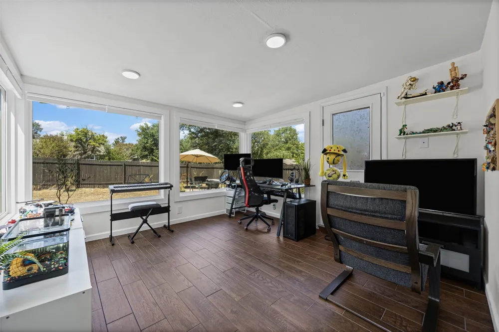 3006 Overland Street Round Rock, TX 78681