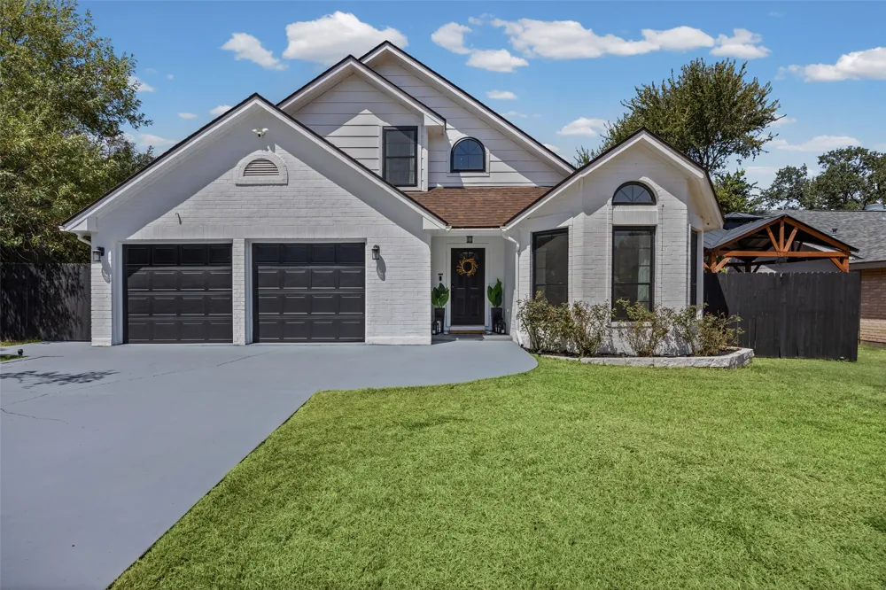 3006 Overland Street Round Rock, TX 78681