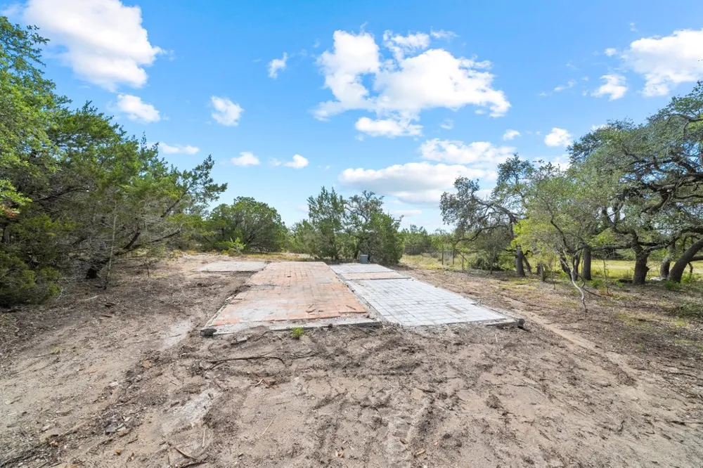 700 Rolling Hills Drive Wimberley, TX 78676