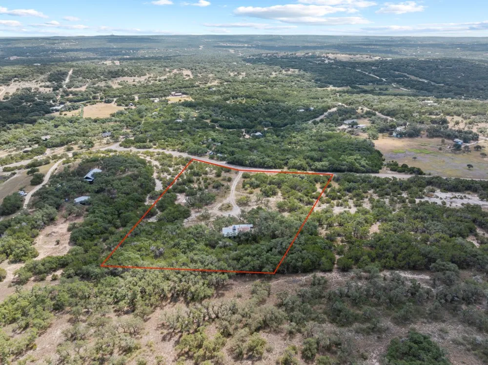 700 Rolling Hills Drive Wimberley, TX 78676