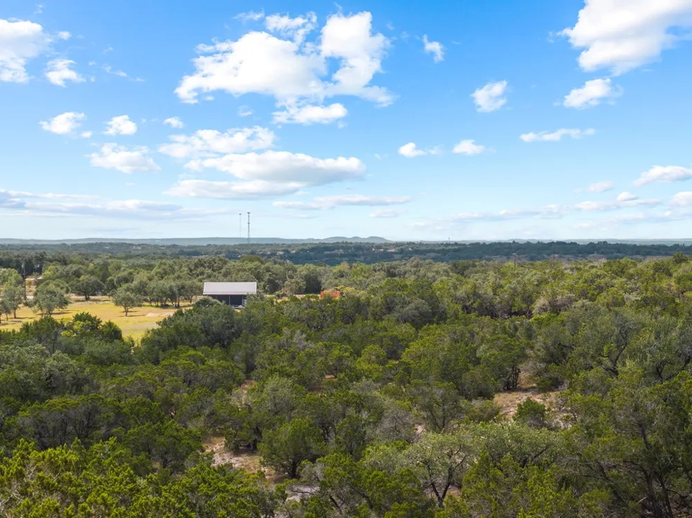 700 Rolling Hills Drive Wimberley, TX 78676
