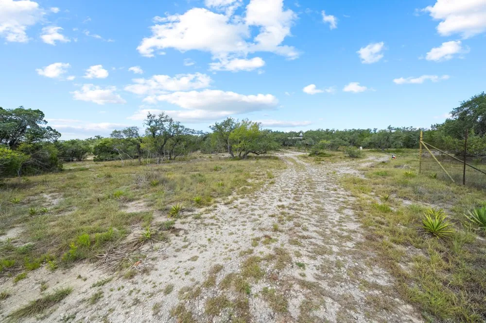 700 Rolling Hills Drive Wimberley, TX 78676