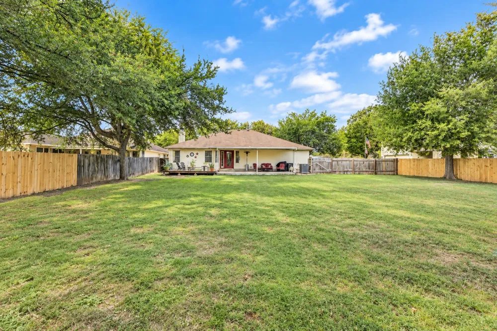 510 Maybrook Drive Buda, TX 78610