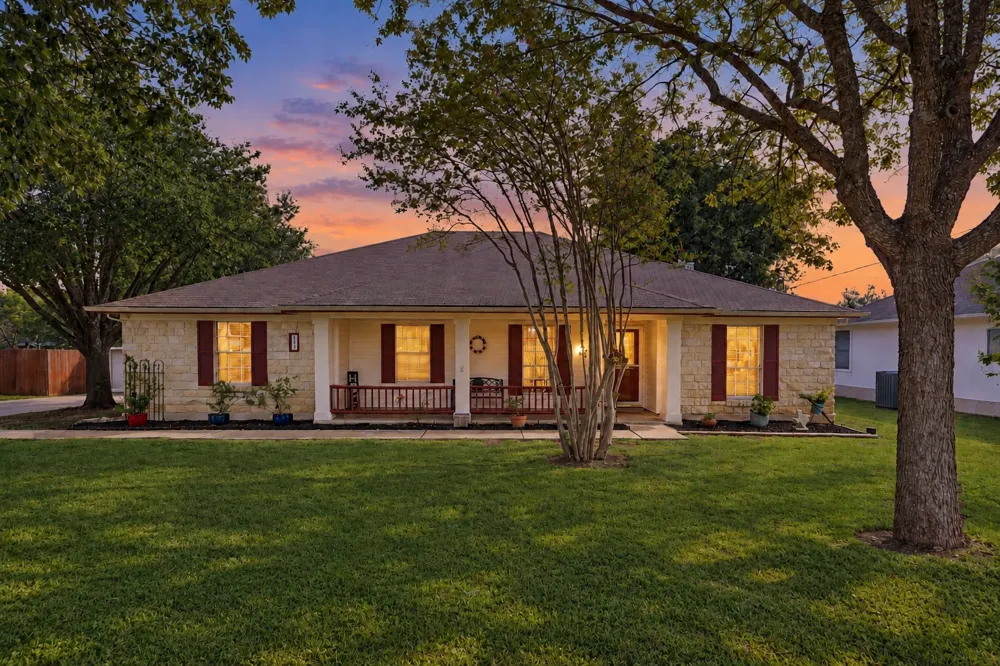 510 Maybrook Drive Buda, TX 78610