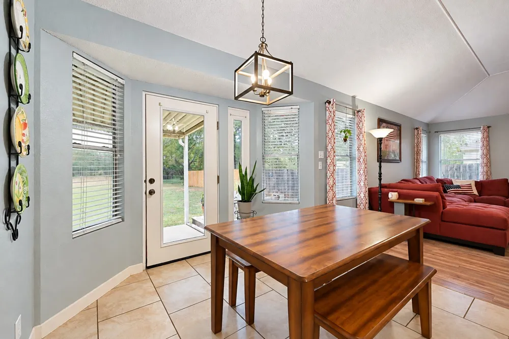 510 Maybrook Drive Buda, TX 78610