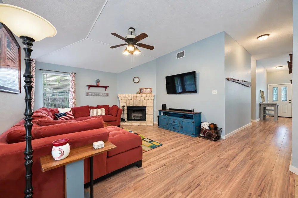 510 Maybrook Drive Buda, TX 78610