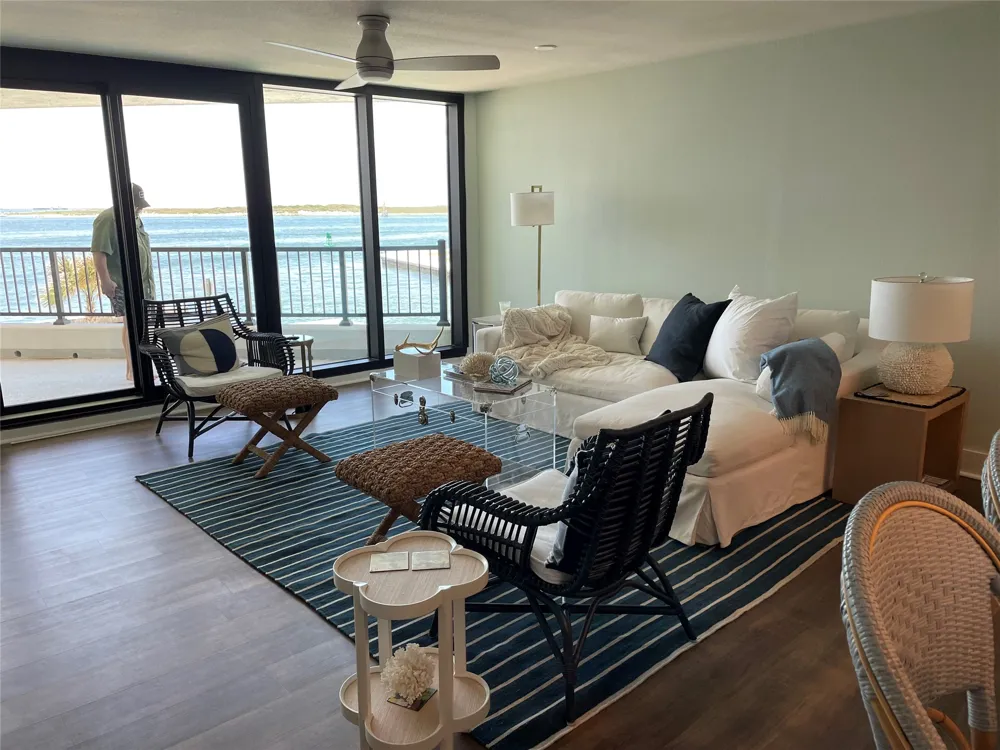1000 Station Street #106 Port Aransas, TX 78373
