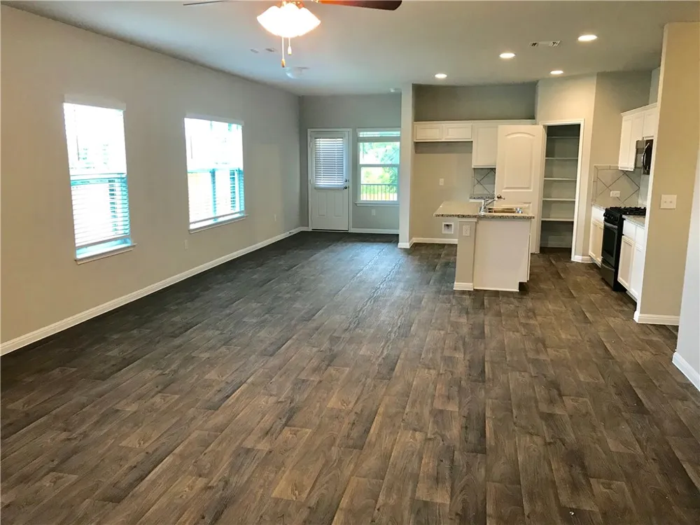 10916 Gonzales Ranger Pass Austin, TX 78754