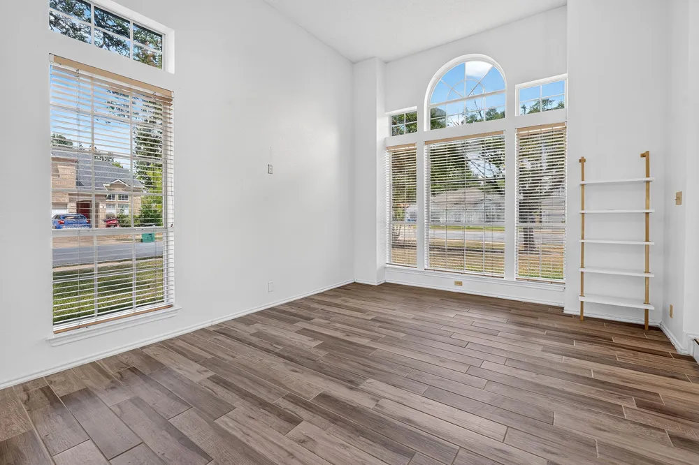 2721 Little Elm Trail Cedar Park, TX 78613