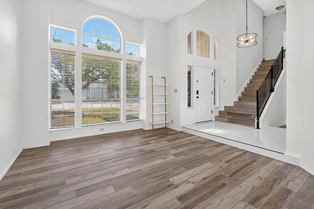 2721 Little Elm Trail Cedar Park, TX 78613