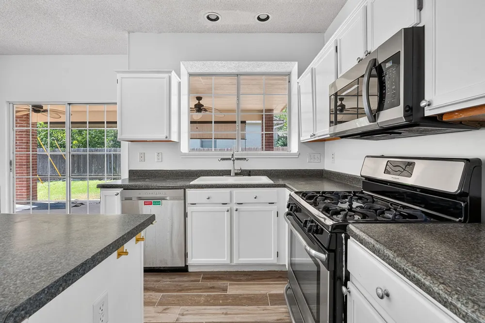2721 Little Elm Trail Cedar Park, TX 78613