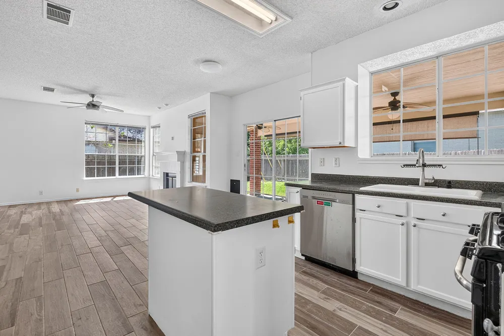 2721 Little Elm Trail Cedar Park, TX 78613
